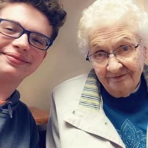 Meet your Posher, Deven